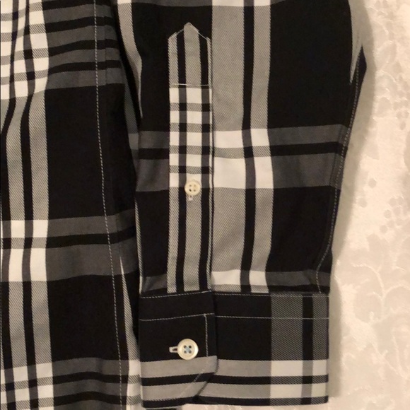 Banana Republic Non Iron Grant Fit Dress Shirt - Picture 3 of 3